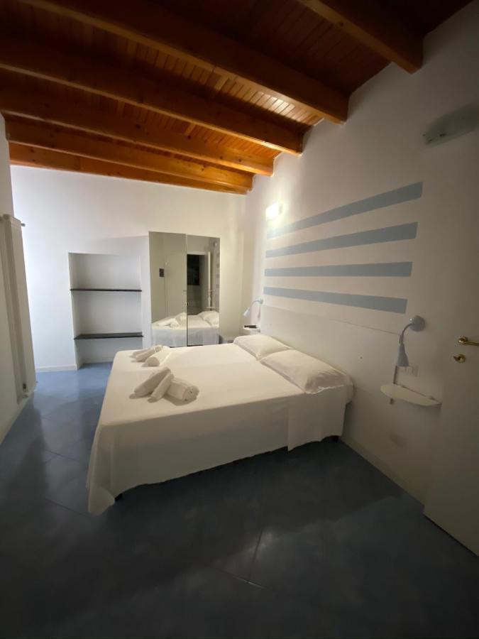 Carugio Rooms ヴェルナッツァ エクステリア 写真
