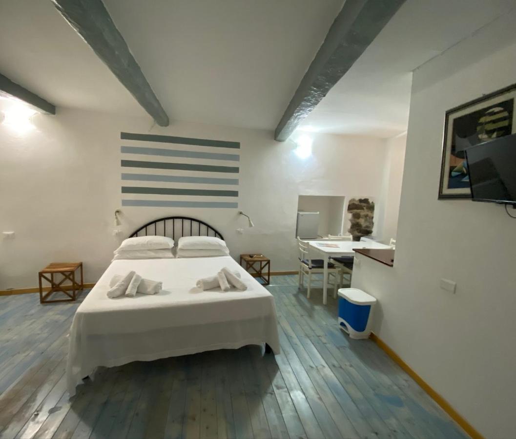 Carugio Rooms ヴェルナッツァ エクステリア 写真